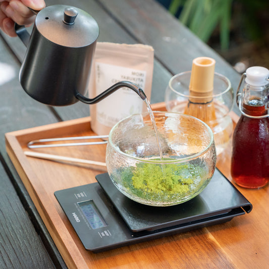 Transparent Glass Matcha Bowl With Spout (Chawan)